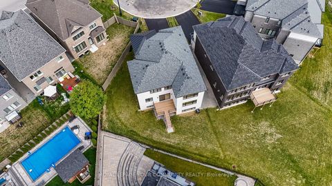 Photo 39 at 2 Bunn Court, Bayview Northeast, Aurora