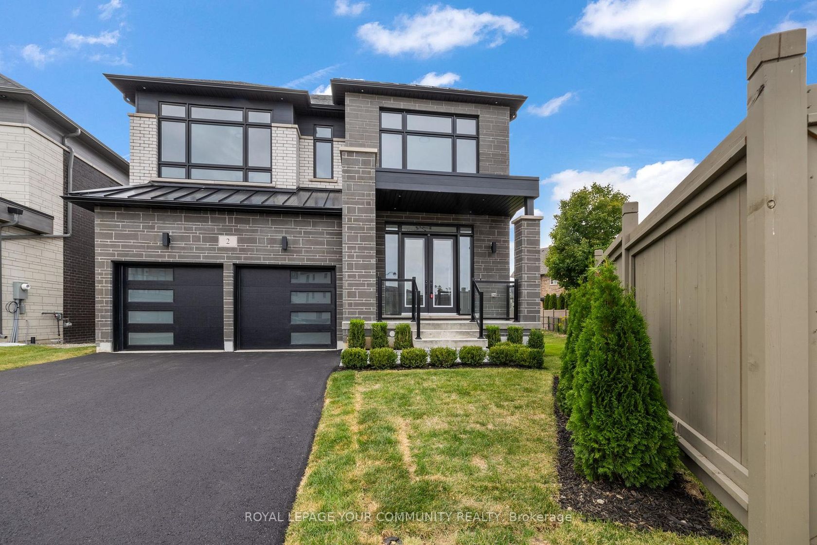 2 Bunn Court, Bayview Northeast, Aurora 
