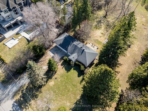 Photo 4 at 208 Martin Street, King City, King