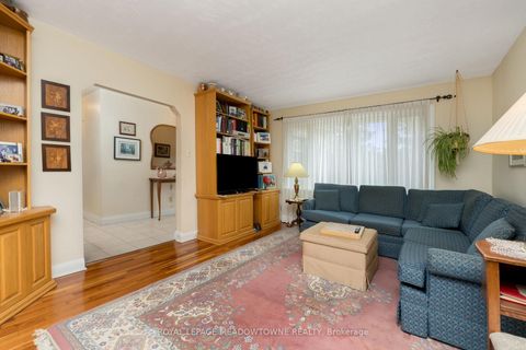 Photo 15 at 208 Martin Street, King City, King