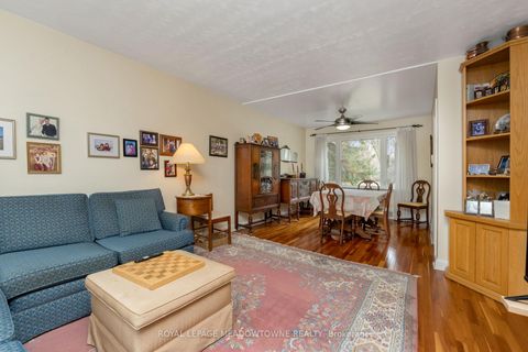 Photo 16 at 208 Martin Street, King City, King
