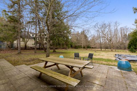 Photo 32 at 208 Martin Street, King City, King
