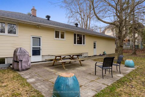 Photo 33 at 208 Martin Street, King City, King