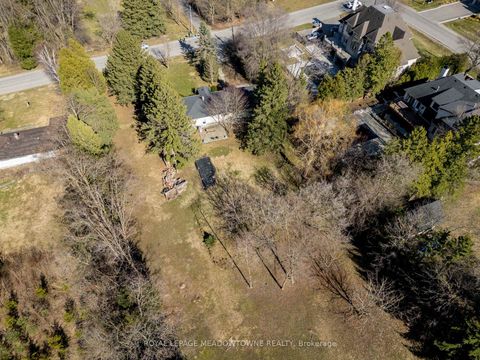 Photo 41 at 208 Martin Street, King City, King
