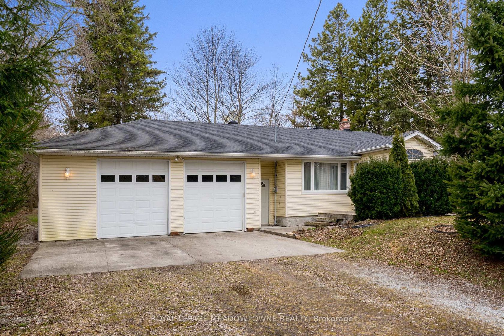 208 Martin Street, King City, King by Loree Meneguzzi Real Estate 208 Martin Street, King City, King