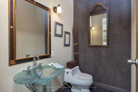 Photo 5 at PH1 - 155 Dalhousie Street, Yonge Corridor, Toronto Photo 5 at PH1 - 155 Dalhousie Street, Yonge Corridor, Toronto