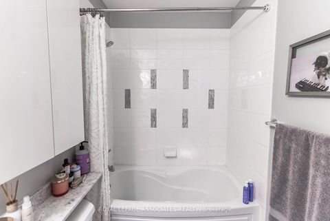 Photo 19 at 2407 - 16 Yonge Street E, Waterfront Communities C1, Toronto
