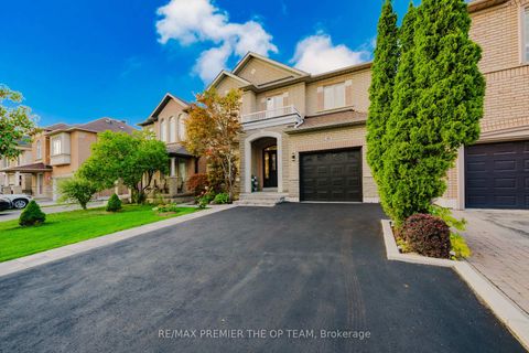 Photo 3 at 42 Osprey Drive, Vellore Village, Vaughan