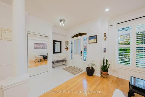 Photo 5 at 42 Osprey Drive, Vellore Village, Vaughan