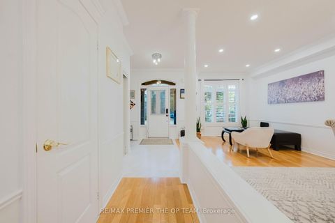 Photo 9 at 42 Osprey Drive, Vellore Village, Vaughan