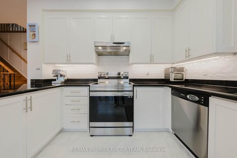 Photo 14 at 42 Osprey Drive, Vellore Village, Vaughan