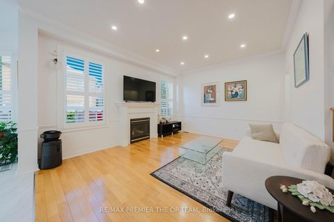 Photo 16 at 42 Osprey Drive, Vellore Village, Vaughan