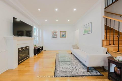 Photo 17 at 42 Osprey Drive, Vellore Village, Vaughan