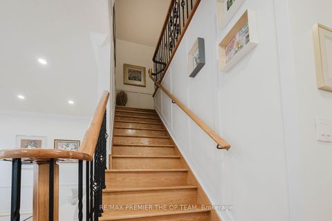 Photo 18 at 42 Osprey Drive, Vellore Village, Vaughan