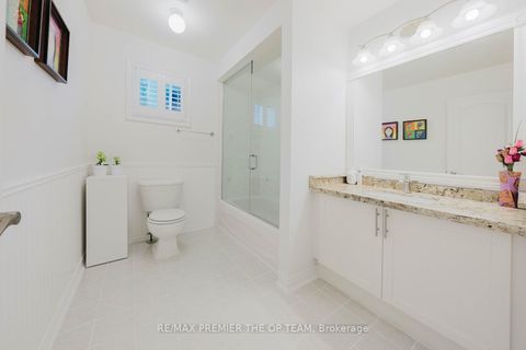 Photo 22 at 42 Osprey Drive, Vellore Village, Vaughan