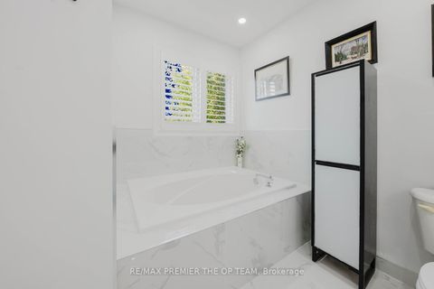 Photo 28 at 42 Osprey Drive, Vellore Village, Vaughan