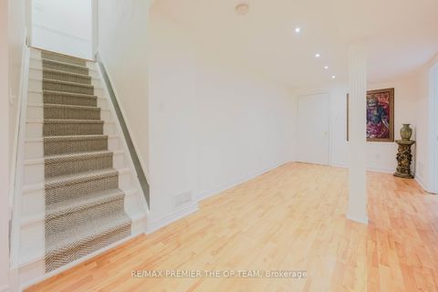 Photo 29 at 42 Osprey Drive, Vellore Village, Vaughan
