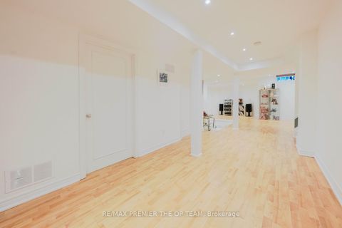 Photo 30 at 42 Osprey Drive, Vellore Village, Vaughan