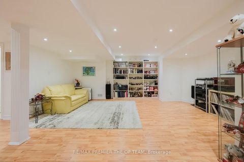 Photo 31 at 42 Osprey Drive, Vellore Village, Vaughan