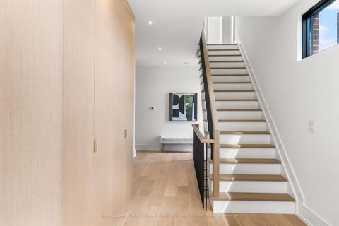 Photo 3 at 38 Evergreen Gardens, Leaside, Toronto