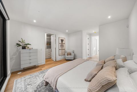 Photo 23 at 38 Evergreen Gardens, Leaside, Toronto