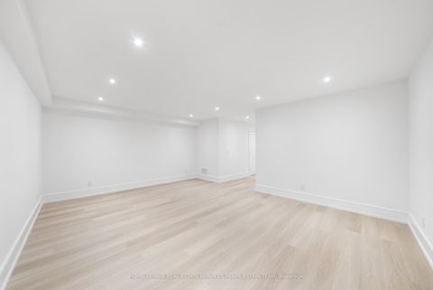 Photo 37 at 38 Evergreen Gardens, Leaside, Toronto
