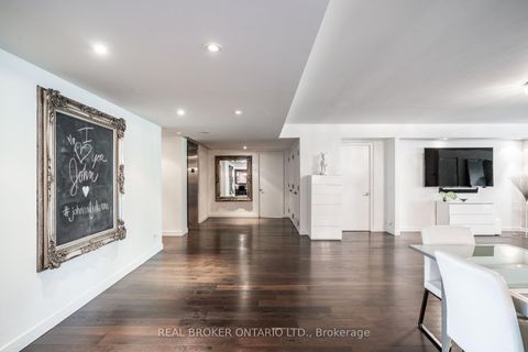 Photo 5 at 201 - 500 Wellington Street W, Waterfront Communities C1, Toronto
