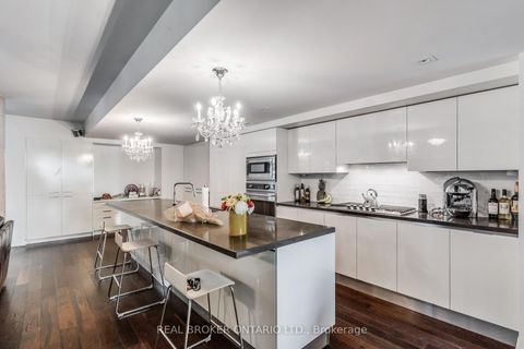 Photo 10 at 201 - 500 Wellington Street W, Waterfront Communities C1, Toronto