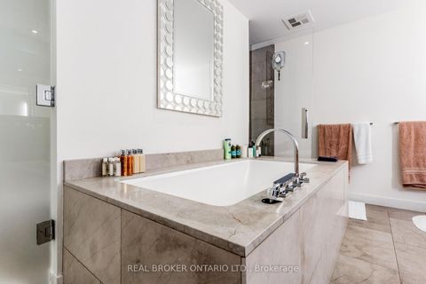 Photo 16 at 201 - 500 Wellington Street W, Waterfront Communities C1, Toronto