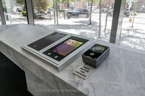 Photo 37 at 201 - 500 Wellington Street W, Waterfront Communities C1, Toronto