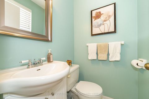 Photo 11 at 69 EAST WILLOW Gate, Rouge E10, Toronto