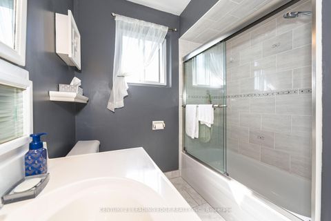 Photo 15 at 69 EAST WILLOW Gate, Rouge E10, Toronto