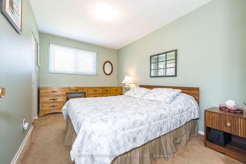 Photo 17 at 69 EAST WILLOW Gate, Rouge E10, Toronto