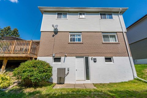 Photo 22 at 69 EAST WILLOW Gate, Rouge E10, Toronto