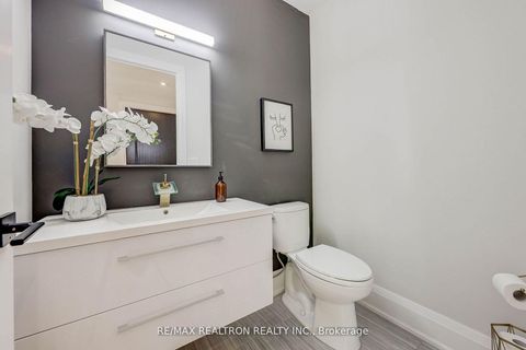 Photo 4 at 523 Briar Hill Avenue, Forest Hill North, Toronto