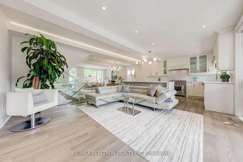 Photo 12 at 523 Briar Hill Avenue, Forest Hill North, Toronto