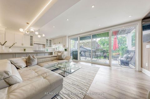 Photo 13 at 523 Briar Hill Avenue, Forest Hill North, Toronto