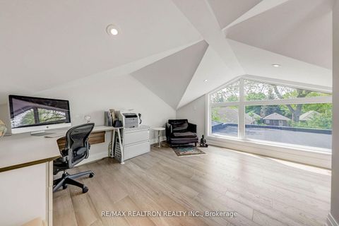 Photo 24 at 523 Briar Hill Avenue, Forest Hill North, Toronto