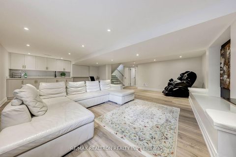 Photo 26 at 523 Briar Hill Avenue, Forest Hill North, Toronto