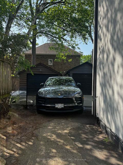Photo 36 at 523 Briar Hill Avenue, Forest Hill North, Toronto