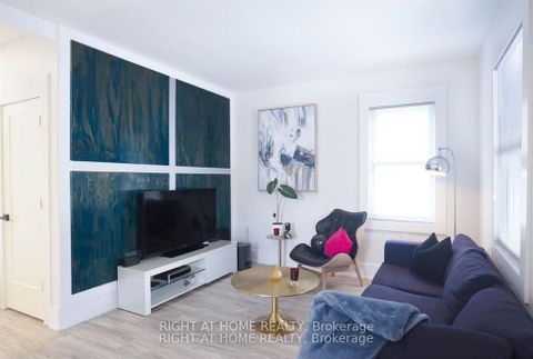 Photo 3 at 269 Prospect Street, College Manor, Newmarket