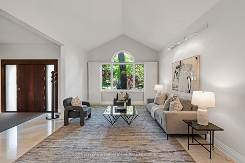 Photo 4 at 310 Westridge Drive, Kleinburg, Vaughan
