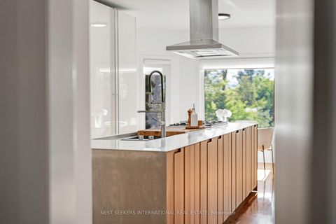 Photo 8 at 310 Westridge Drive, Kleinburg, Vaughan