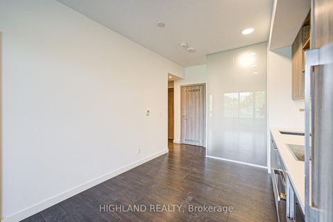 Photo 16 at 608 - 25 McMahon Drive, Bayview Village, Toronto