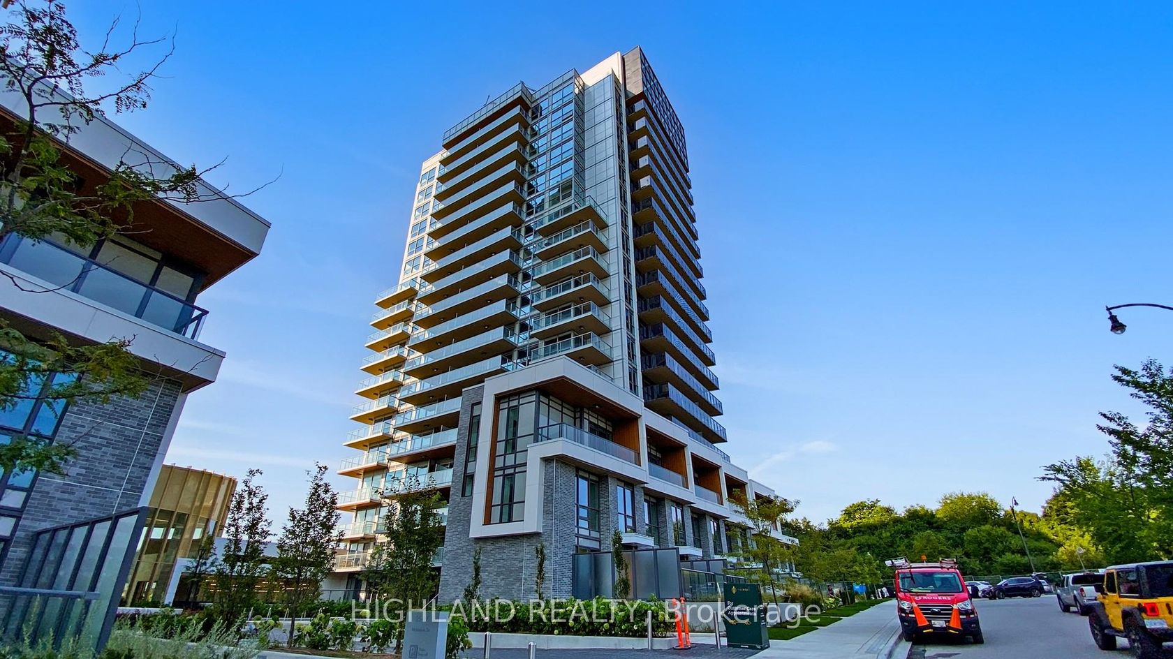 608 - 25 McMahon Drive, Bayview Village, Toronto 