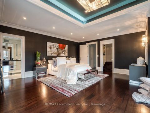 Photo 12 at 15 Chartwell Road, MO Morrison, Oakville