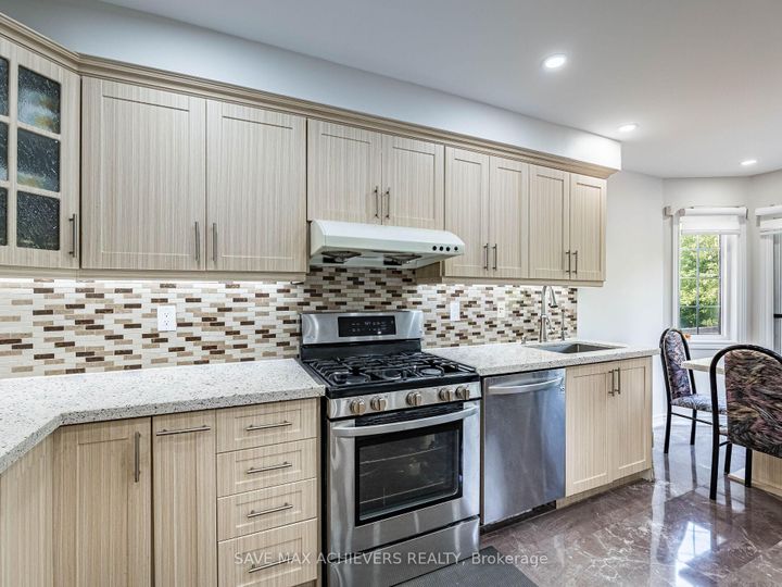 Photo 13 at 65 Eastview Gate, Bram East, Brampton