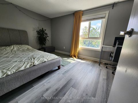 Photo 7 at 89 Rejane Crescent, Yorkhill, Vaughan