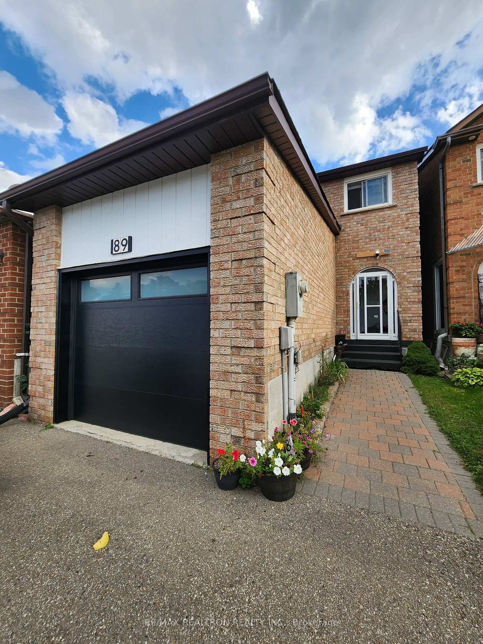 89 Rejane Crescent, Yorkhill, Vaughan 