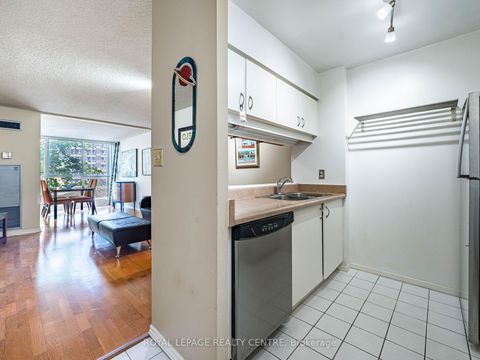 Photo 4 at 402 - 20 Southport Street, Swansea, Toronto